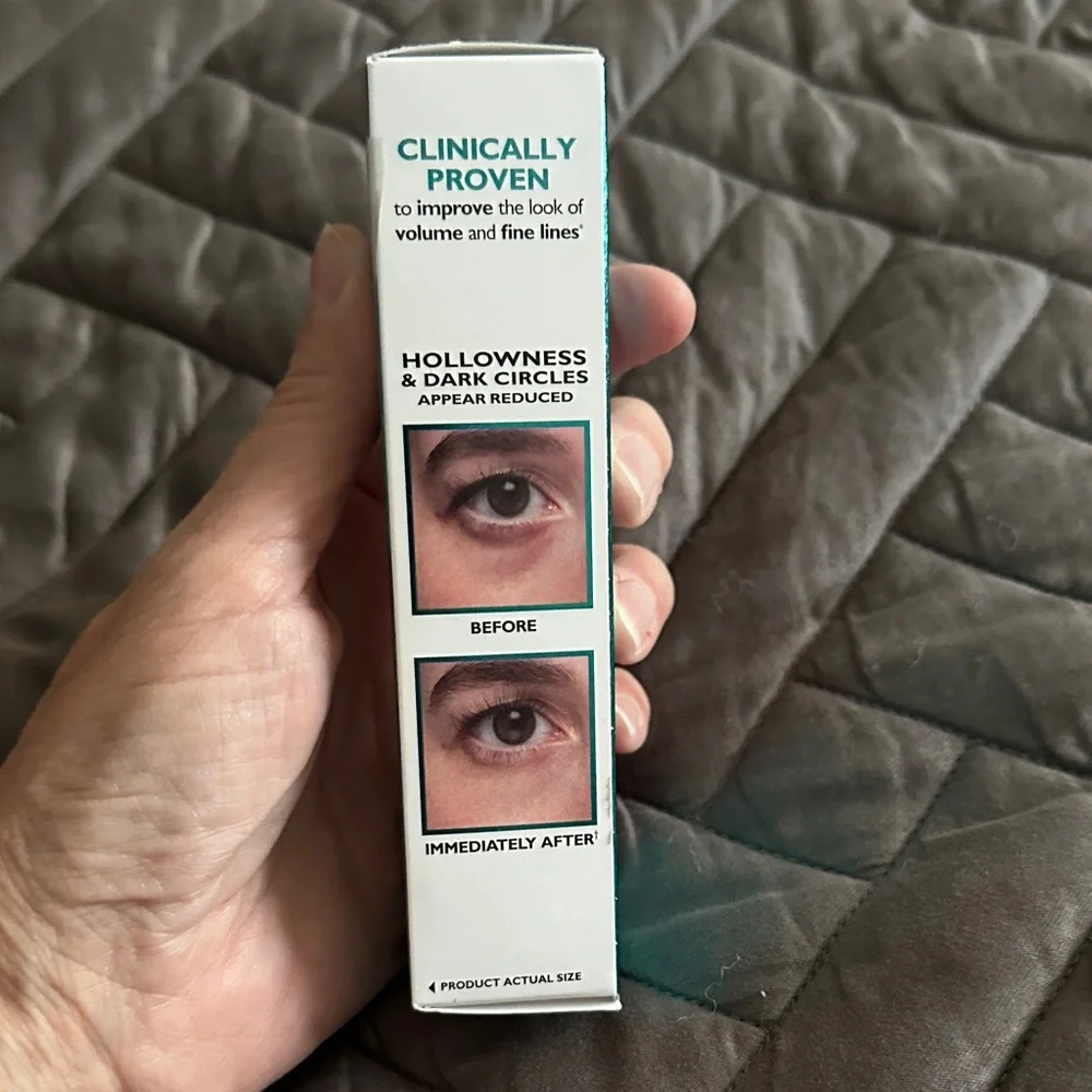 Peter Thomas Roth Peptide Under-Eye Cream - Teal and White